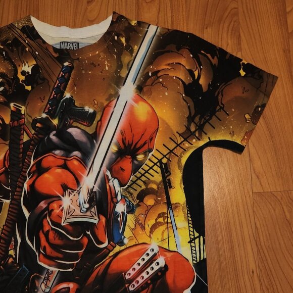 Marvel Deadpool Men's Shirt MED All Over Print AOP Short Sleeve - Picture 7 of 9